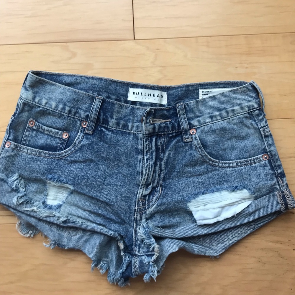 Low rise denim short